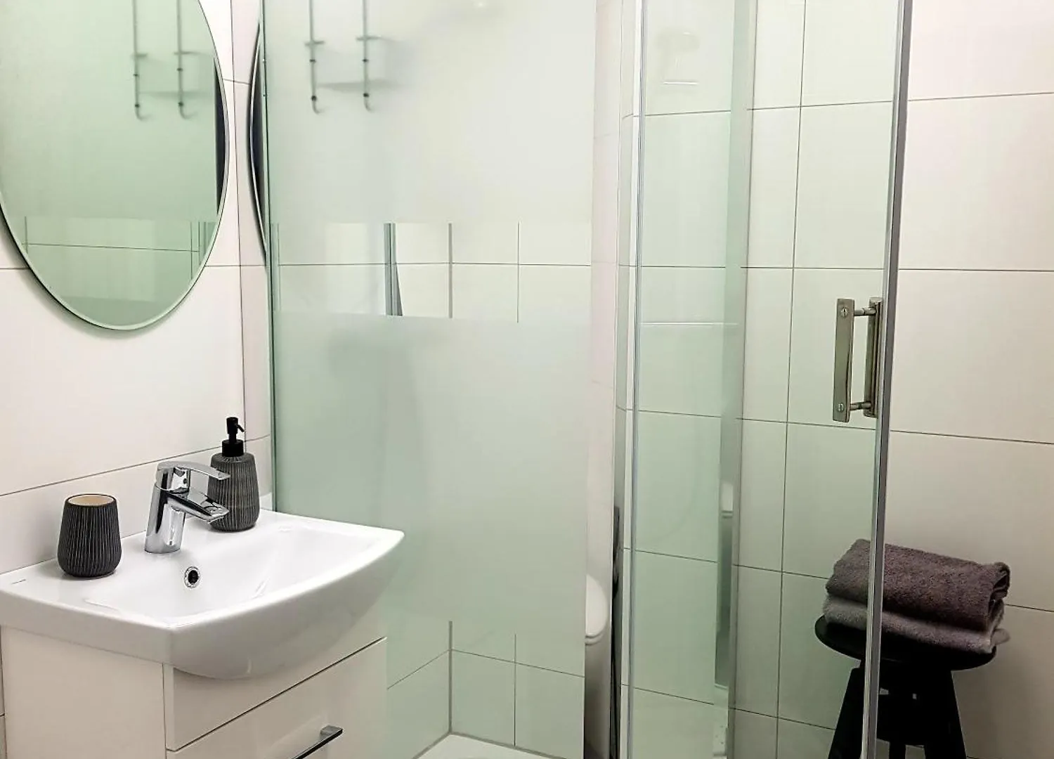 Wygodny Dwupokojowy Apartament Pomiedzy Lotniskiem A Centrum Βαρσοβία Διαμέρισμα