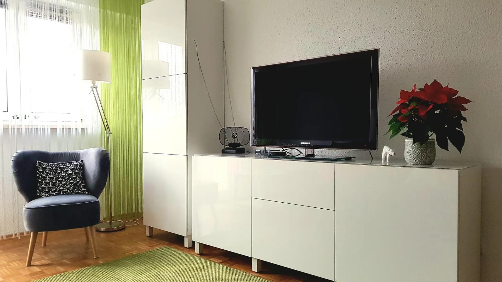 Wygodny Dwupokojowy Apartament Pomiedzy Lotniskiem A Centrum Warsaw 0*,  Poland