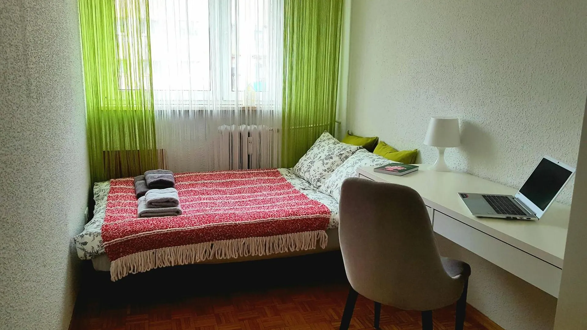 Wygodny Dwupokojowy Apartament Pomiedzy Lotniskiem A Centrum Warsaw 0*,