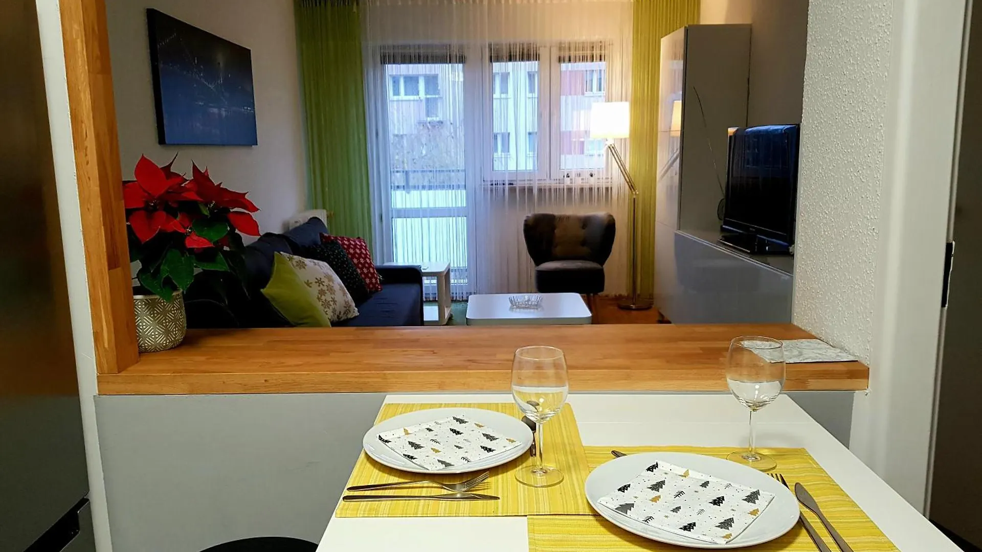 Wygodny Dwupokojowy Apartament Pomiedzy Lotniskiem A Centrum Warsaw Apartment