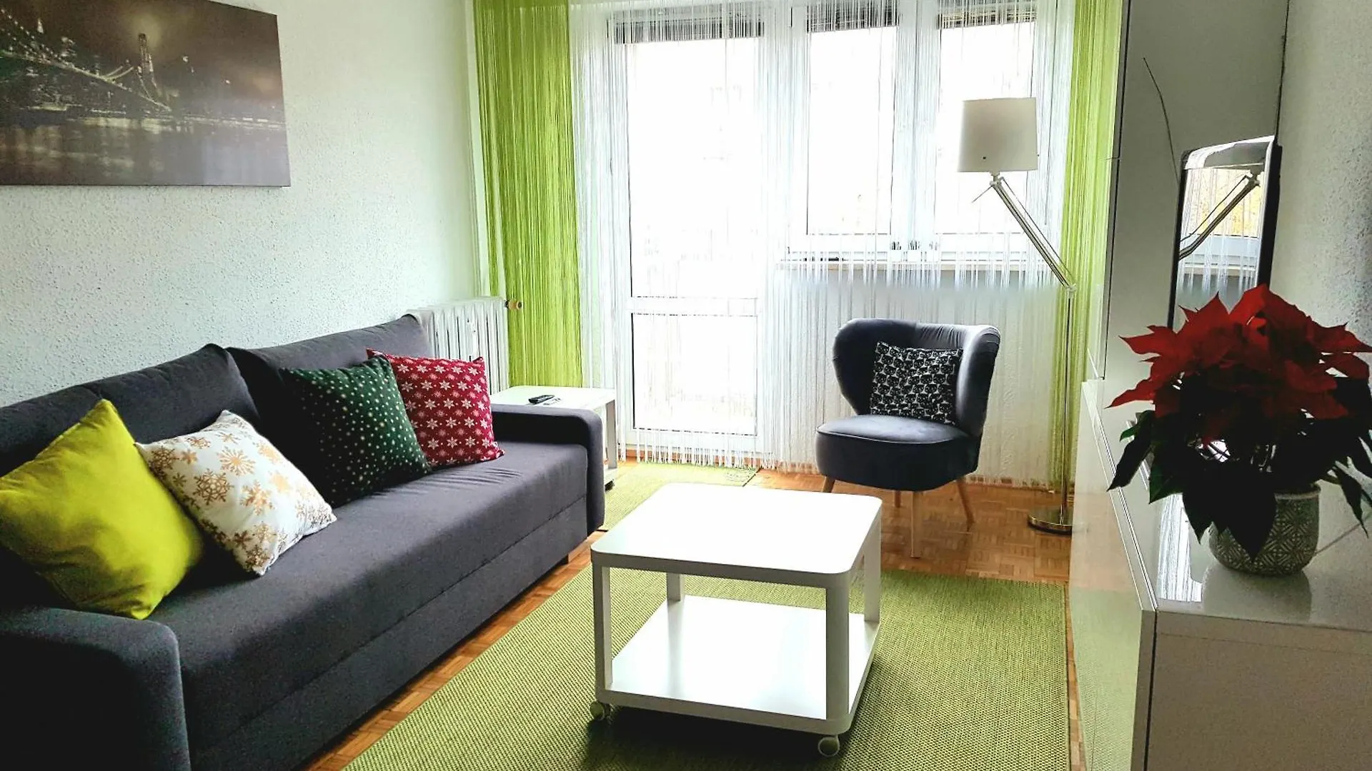 Wygodny Dwupokojowy Apartament Pomiedzy Lotniskiem A Centrum location